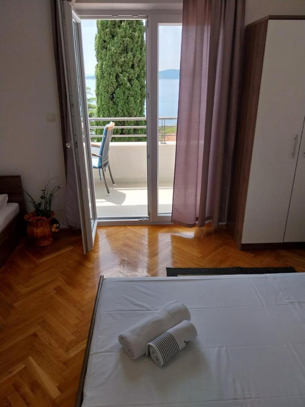 Apartments Josip Baska Voda Exterior photo
